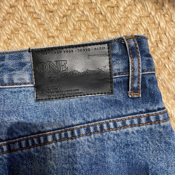 ARITZIA HIGH WAISTED DENIM MIDI SKIRT. Size 28. Condition LIKE NEW! - Picture 4 of 4